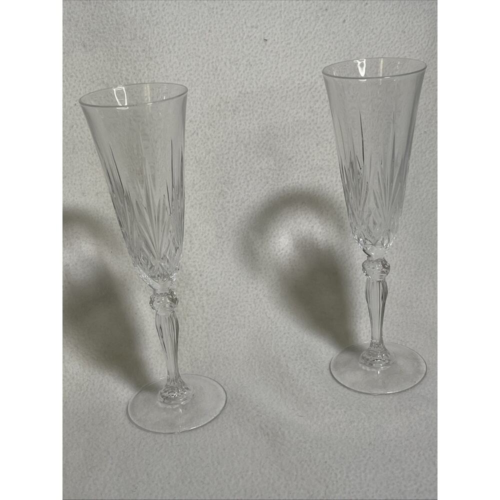 RCR Royal Crystal Rock Overture Fluted Champagne Stem 8-3/8" Italy